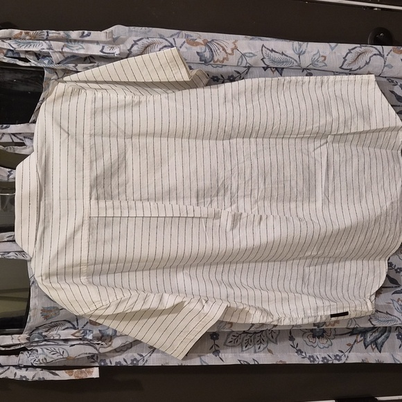 NWOT Karl Lagerfeld Cream and Black Striped Button Down Shirt - Picture 4 of 4